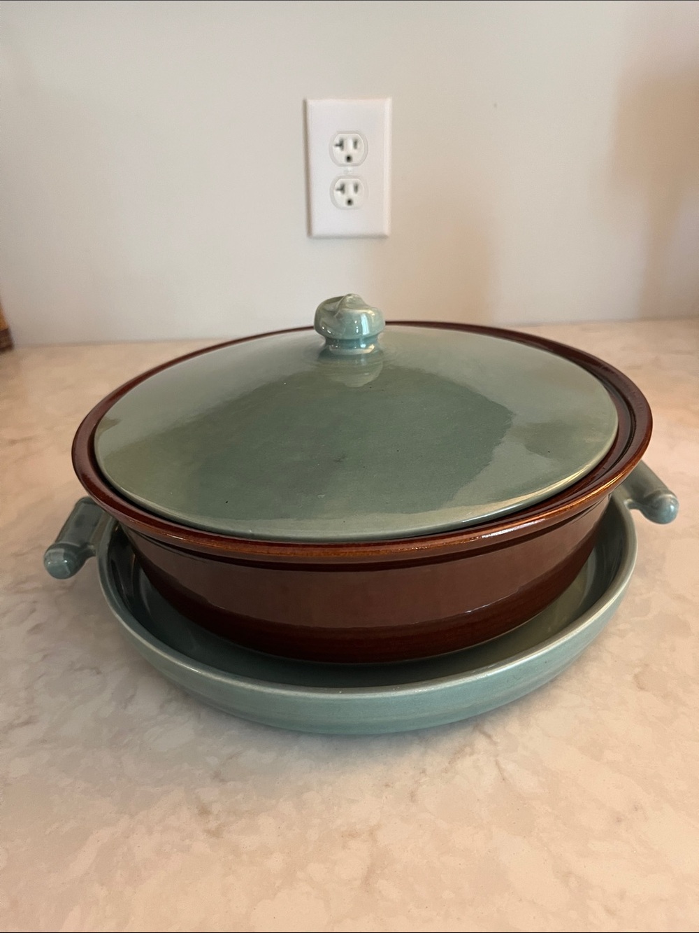 Vintage Red Wing Pottery 10.5” Village Green Casserole and trivet Serving Dish